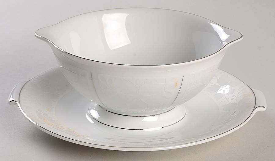 White Velvet (No Trim) Gravy Boat with Attached Underplate by Rosenthal - Continental-1