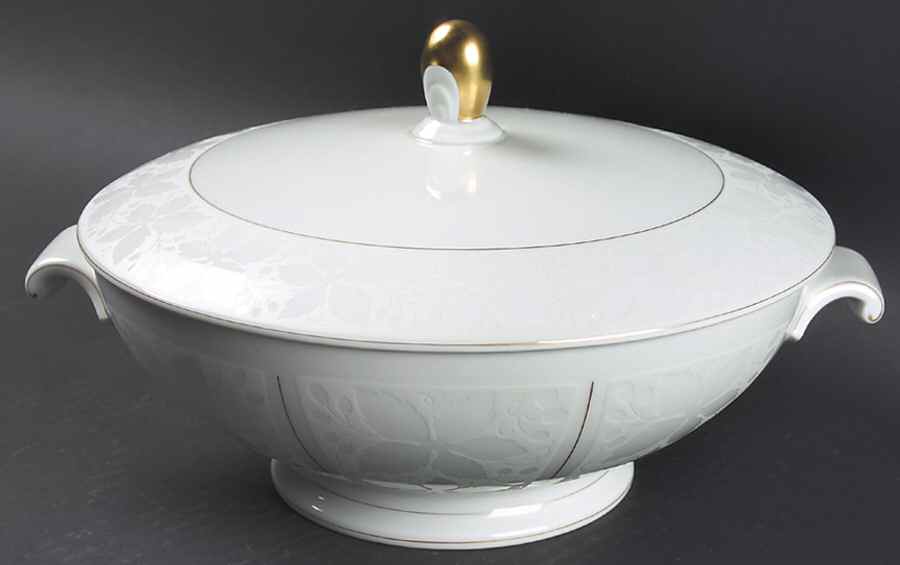 White Velvet (Gold) Round Covered Vegetable by Rosenthal - Continental-1