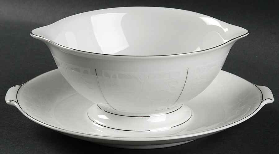 White Velvet (Platinum) Gravy Boat with Attached Underplate by Rosenthal - Continental-1