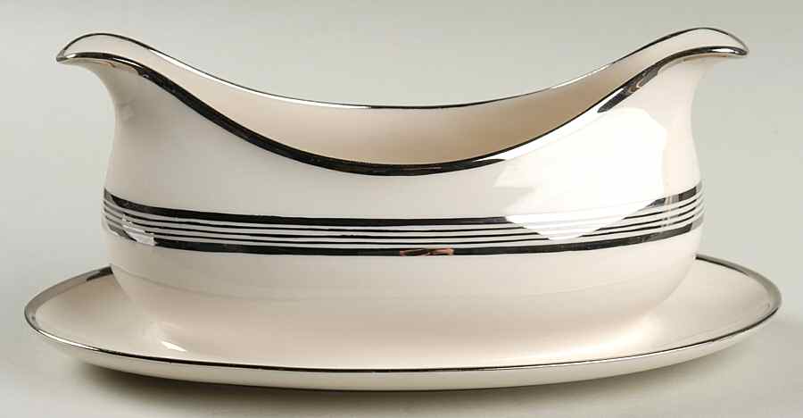 Romance Gravy Boat with Attached Underplate by Ransgil-1