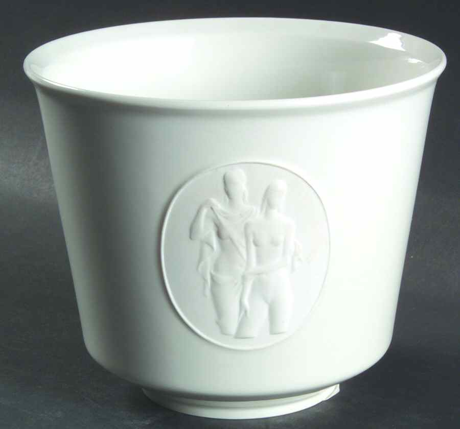 Arcadia Cream--White Cachepot by Royal Berlin-1