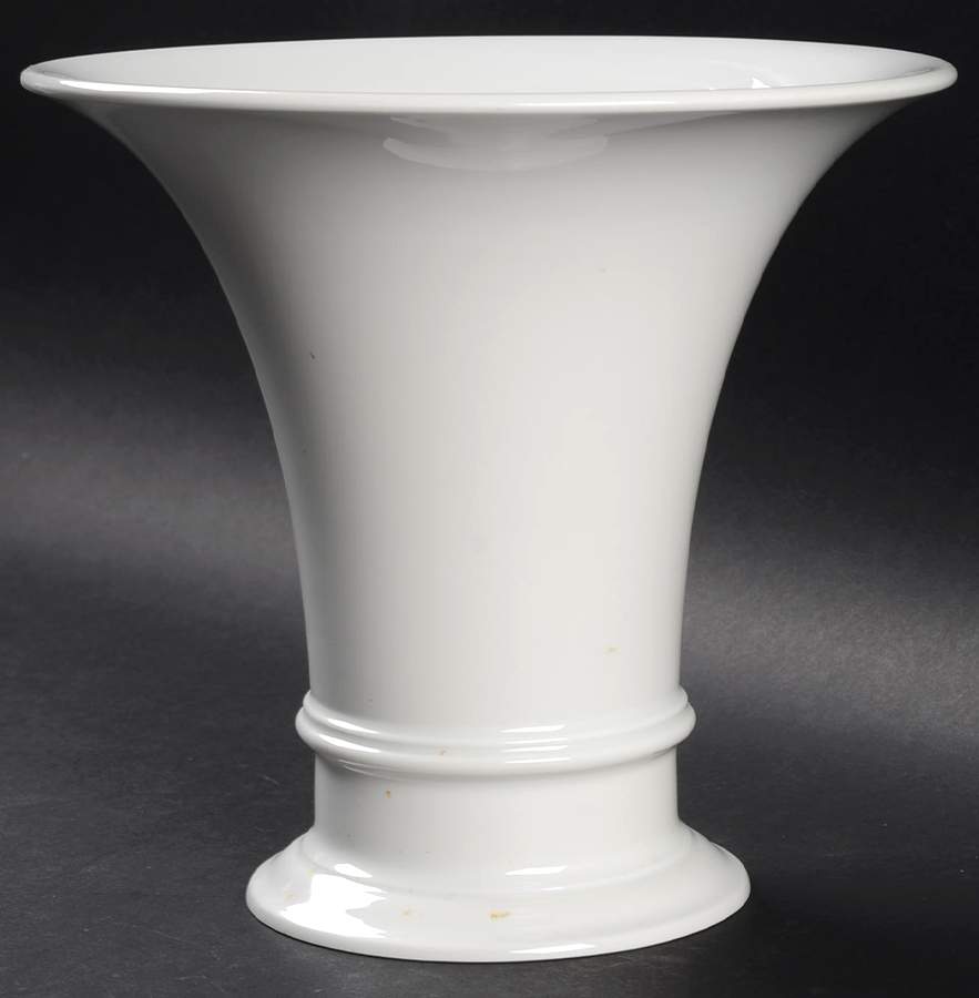 Urbino White 7" Vase by Royal Berlin-1