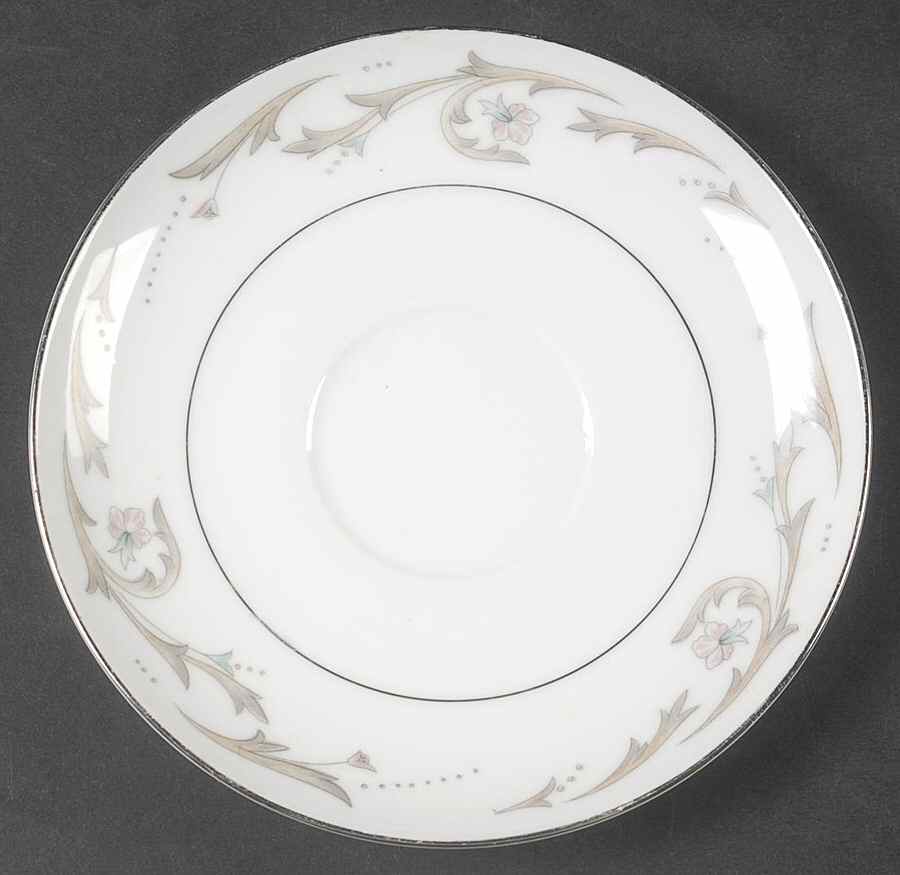 Splendora Saucer by Roberts-1