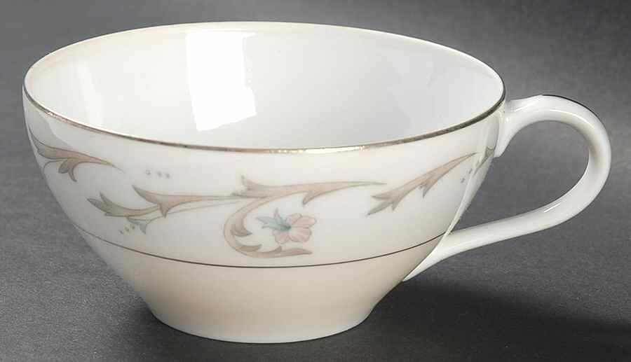 Splendora Flat Cup by Roberts-1