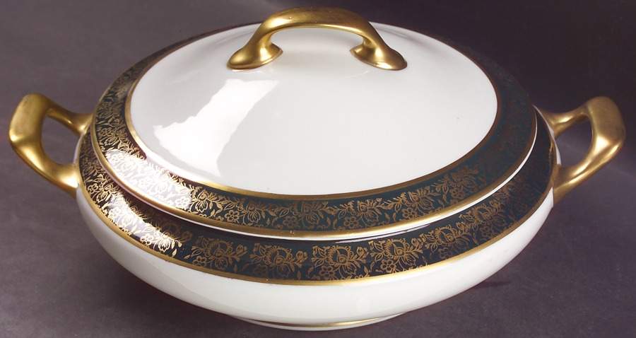 Laurel Magnolia Round Covered Vegetable by Royal Cathay-1