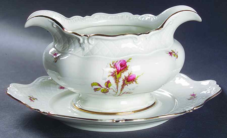 010775 Gravy Boat with Attached Underplate by Royal Coburg-1