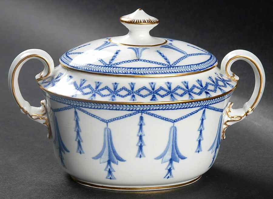 4685 Sugar Bowl & Lid by Royal Crown Derby-1