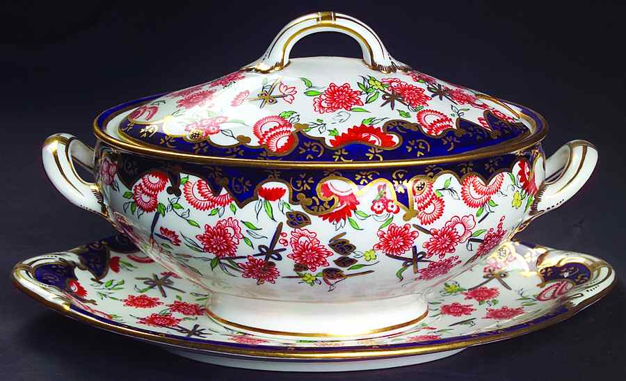 9259 Sauce Boat & Lid with Underplate by Royal Crown Derby-1