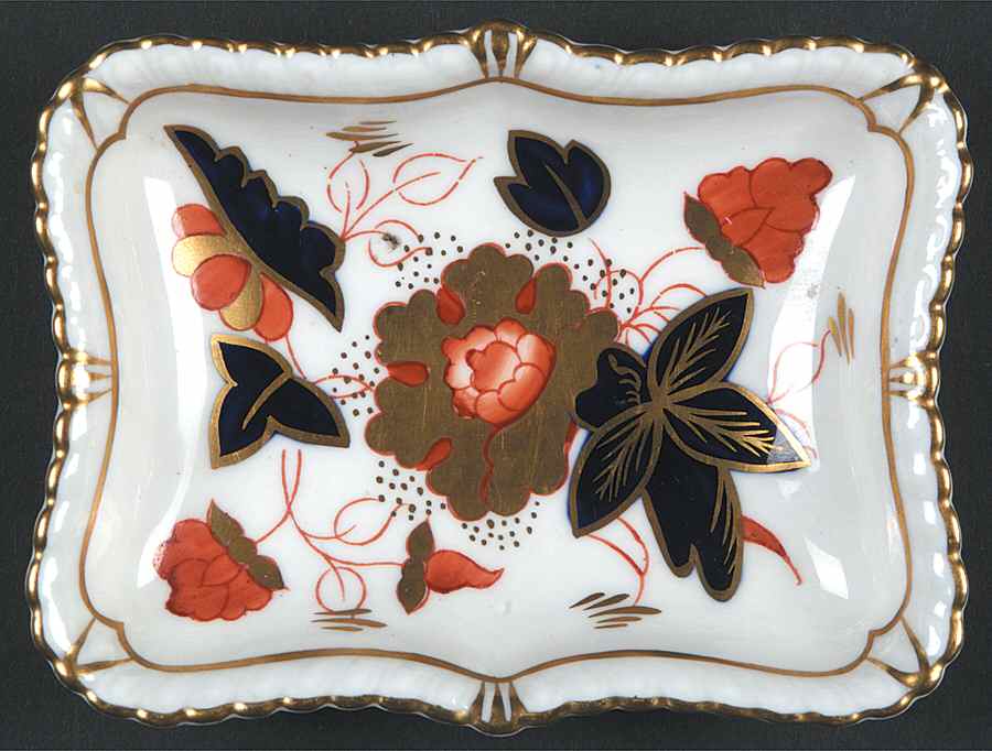 Gadroon Rose Gadroon Tray by Royal Crown Derby-1