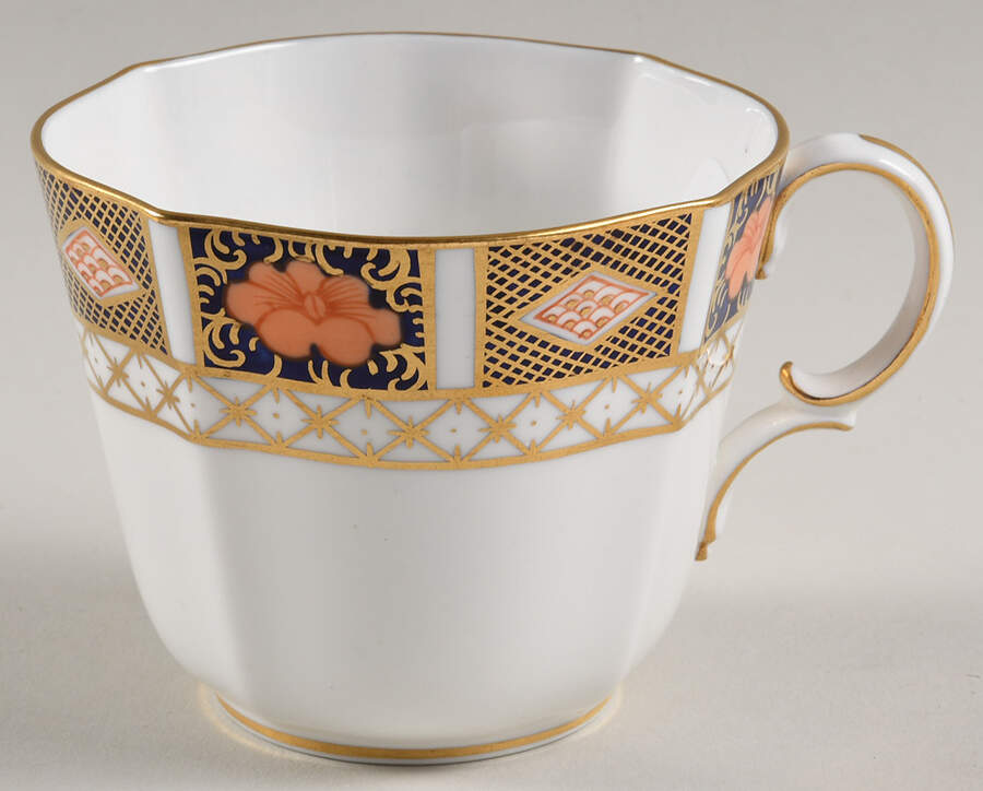 Border Imari Flat Cup by Royal Crown Derby-1