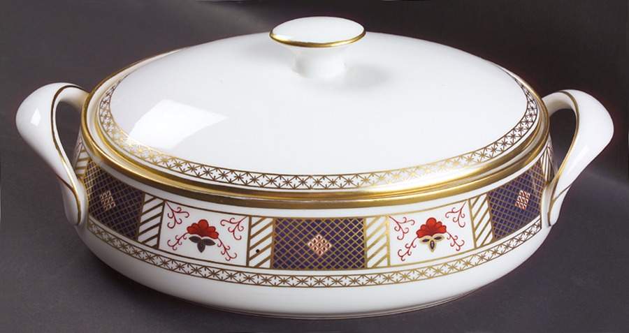 Derby Border Oval Covered Vegetable by Royal Crown Derby-1