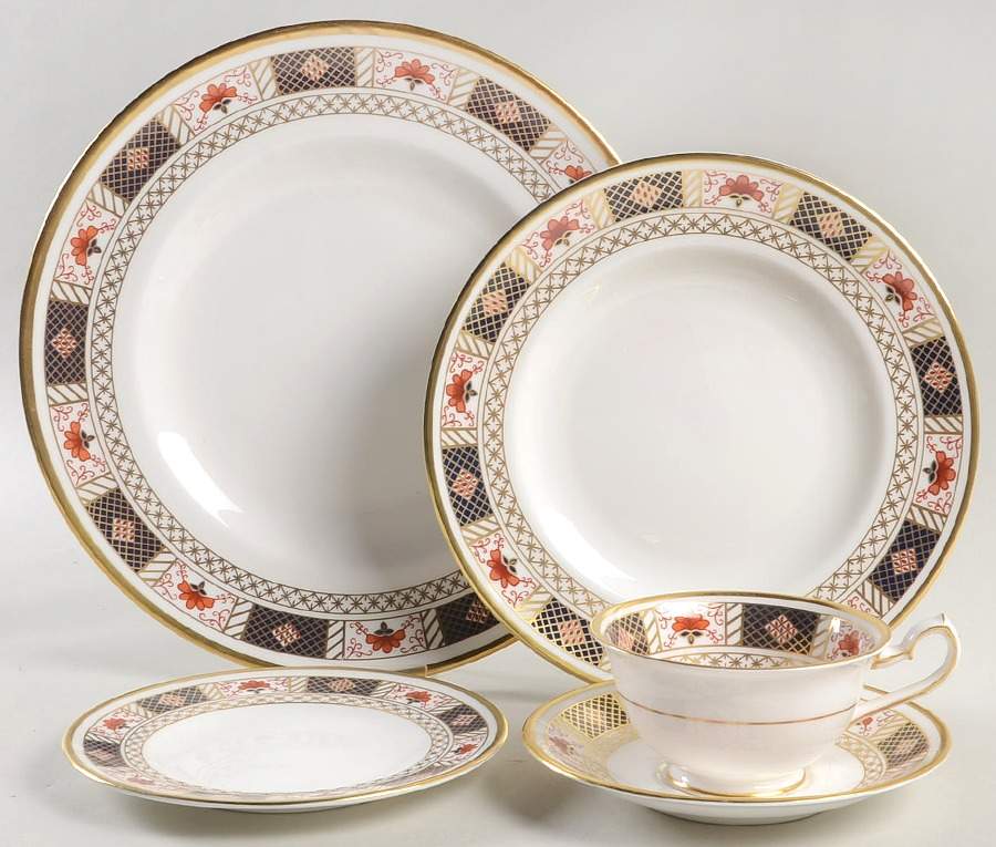 Derby Border 5 Piece Place Setting by Royal Crown Derby-1
