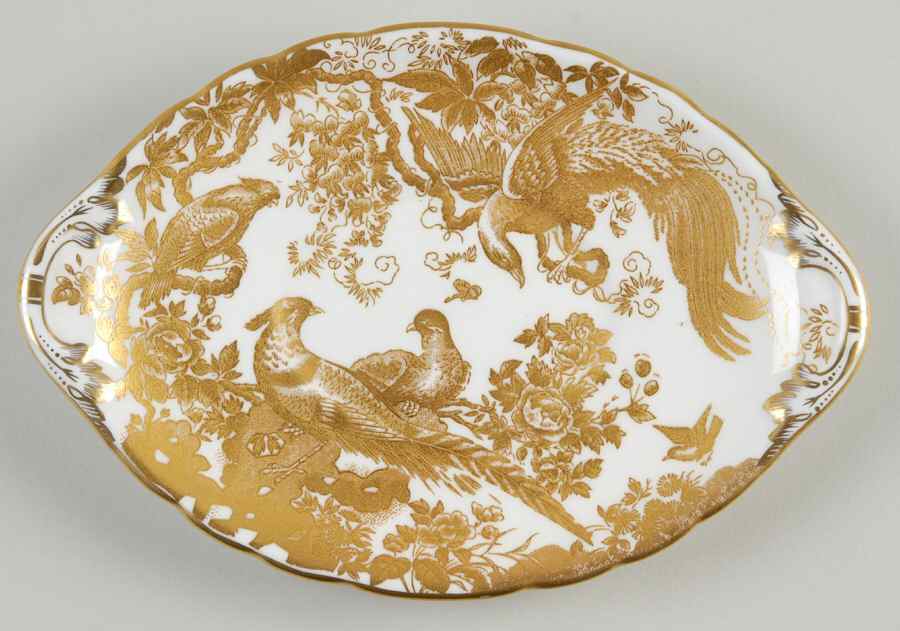 Gold Aves Underplate for Gravy Boat by Royal Crown Derby-1