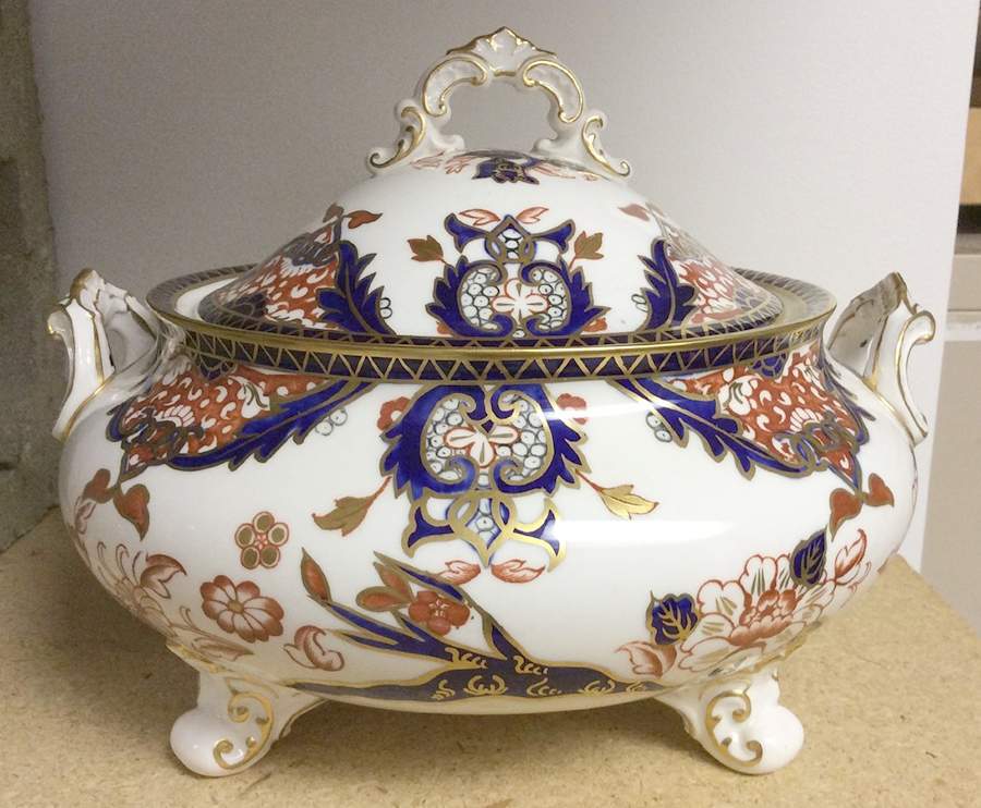 Kings (Newer Backstamp) Round Covered Vegetable by Royal Crown Derby-1