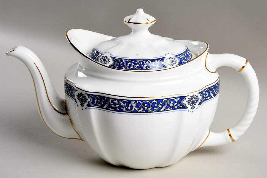 Milldale (Gold) Teapot & Lid by Royal Crown Derby-1