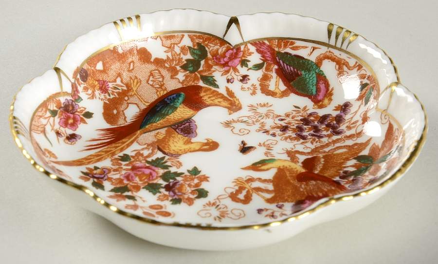 Olde Avesbury (Ely Chelsea Shape) Tudor Rose Tray by Royal Crown Derby-1