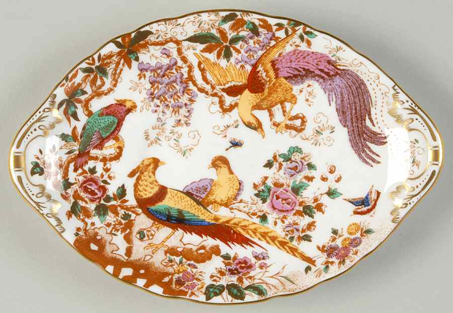 Olde Avesbury (Ely Chelsea Shape) Underplate for Gravy Boat by Royal Crown Derby-1