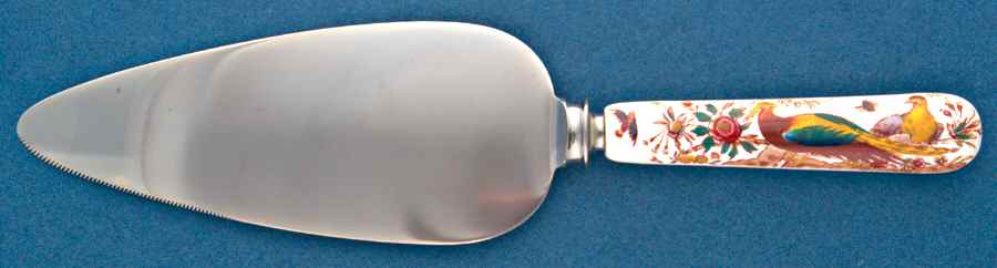 Olde Avesbury (Ely Chelsea Shape) Pie Server with Stainless Blade by Royal Crown Derby-1