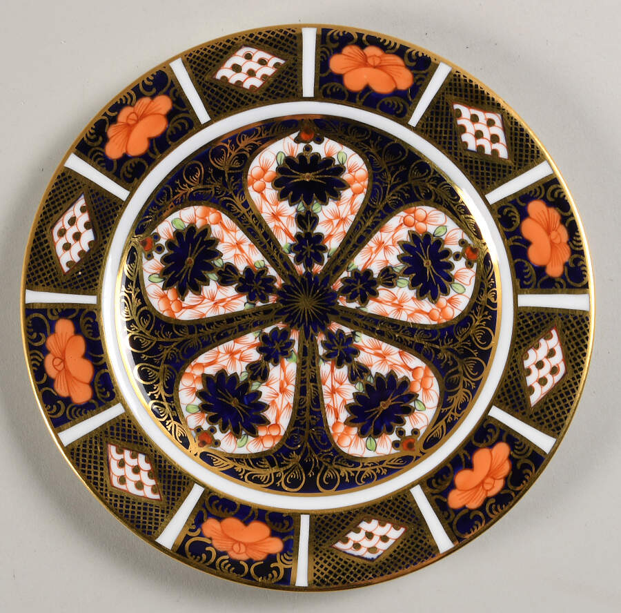 Old Imari Dessert/Pie Plate by Royal Crown Derby-1