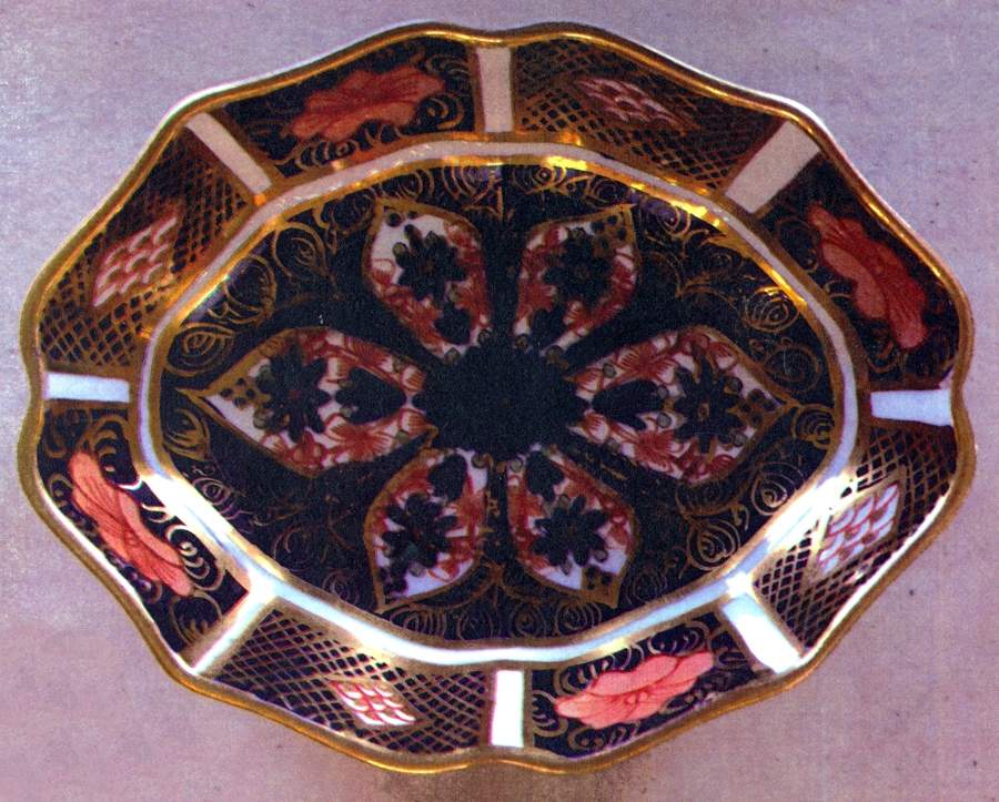Old Imari Sweet Meat Dish 4" by Royal Crown Derby-1