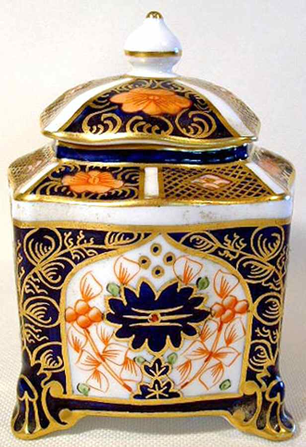 Old Imari Tea Caddy & Lid by Royal Crown Derby-1