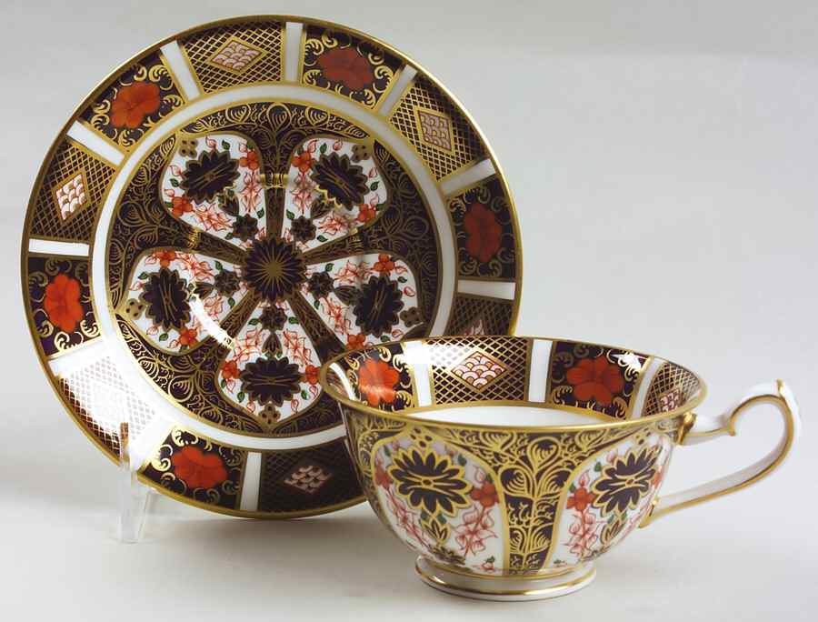 Old Imari Footed Cup & Saucer Set by Royal Crown Derby-1