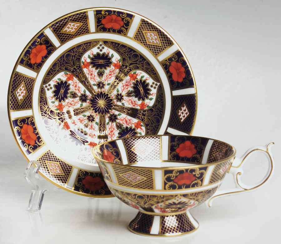 Old Imari Footed Cup & Saucer Set by Royal Crown Derby-1