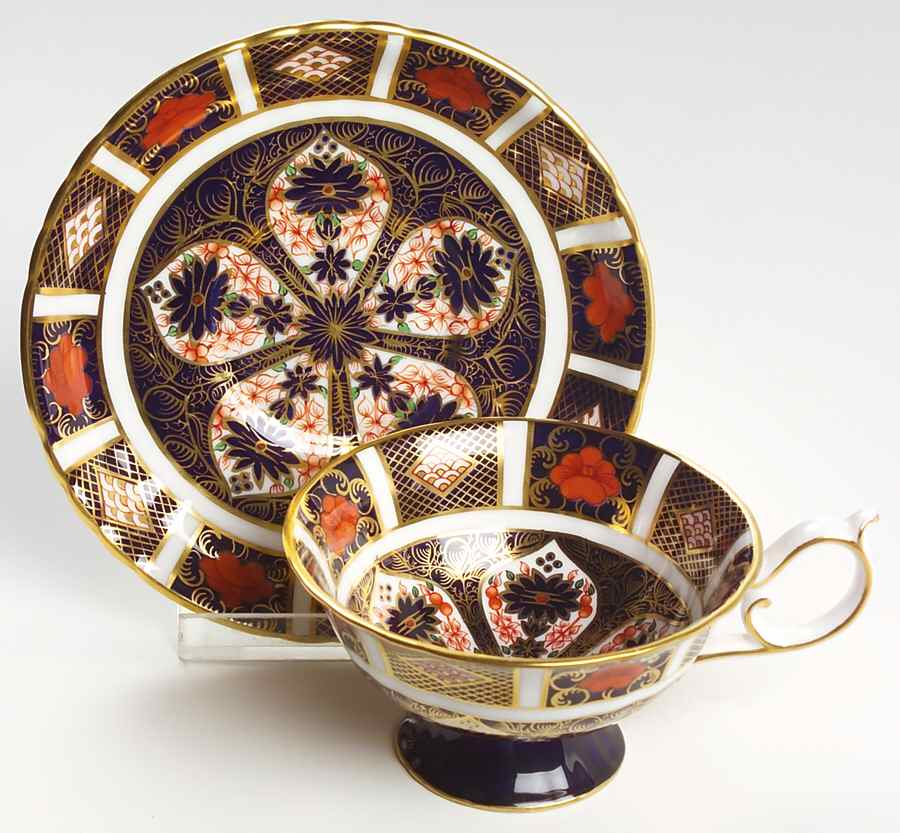 Old Imari Elizabeth Footed Cup & Saucer Set by Royal Crown Derby-1