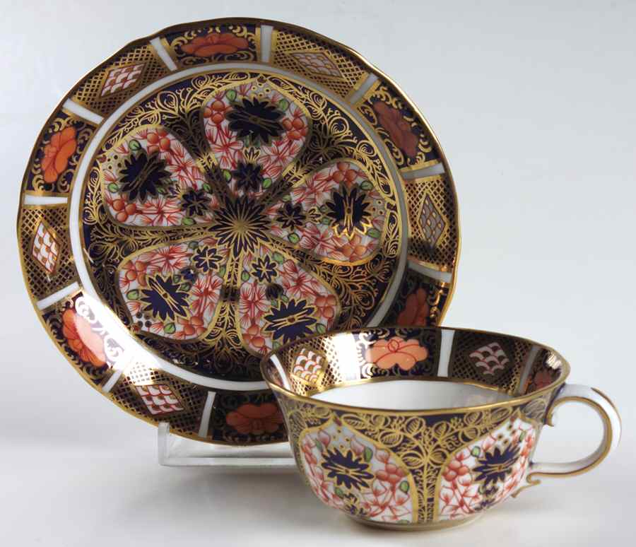 Old Imari Flat Cup & Saucer Set by Royal Crown Derby-1