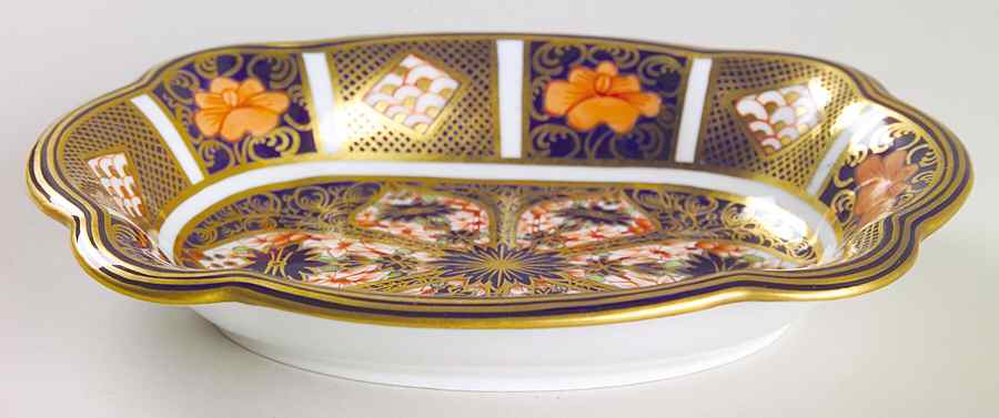 Old Imari 6" Bon Bon by Royal Crown Derby-1