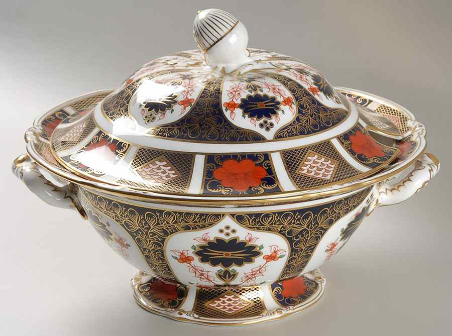 Old Imari Tureen &  Lid by Royal Crown Derby-1