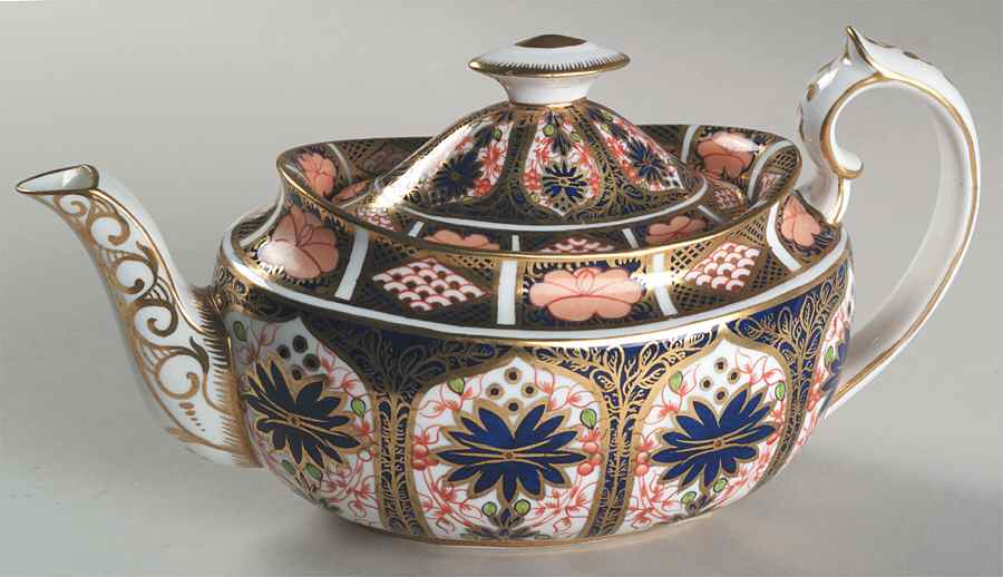 Old Imari Mini Teapot & Lid by Royal Crown Derby-1