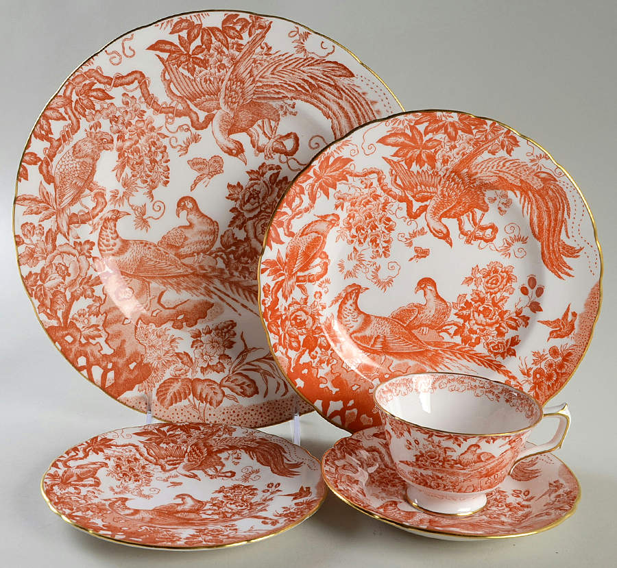 Red Aves (Older, Discontinued 1997) 5 Piece Place Setting by Royal Crown Derby-1