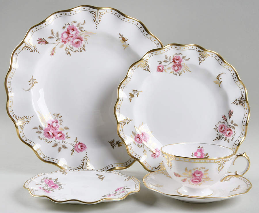 Royal Pinxton Roses 5 Piece Place Setting by Royal Crown Derby-1