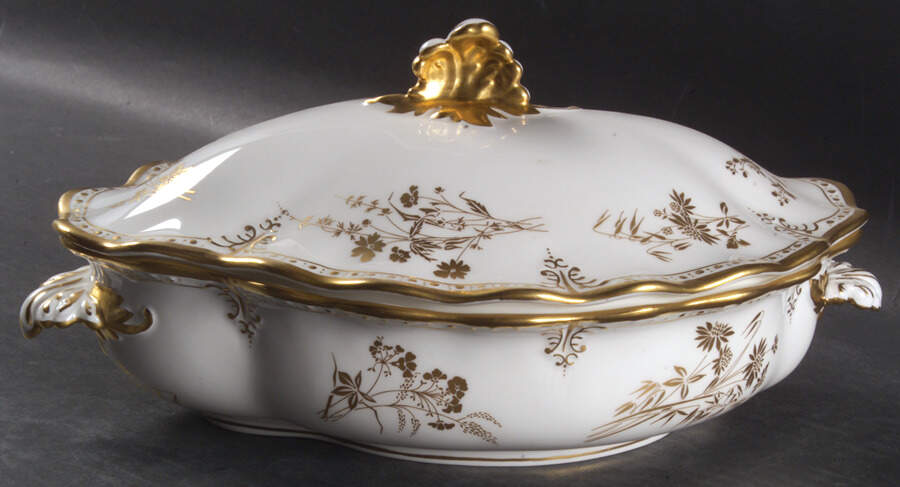 Royal St. James Oval Covered Vegetable by Royal Crown Derby-1