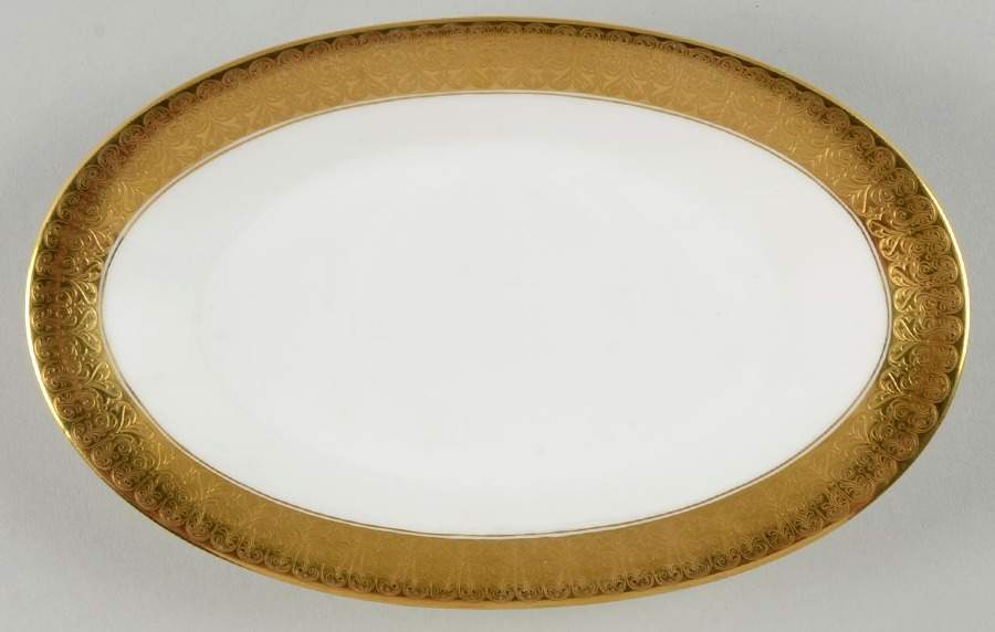 St. George Relish/Gravy Underplate by Royal Crown Derby-1