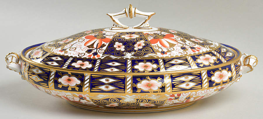 Traditional Imari Oval Covered Vegetable by Royal Crown Derby-1