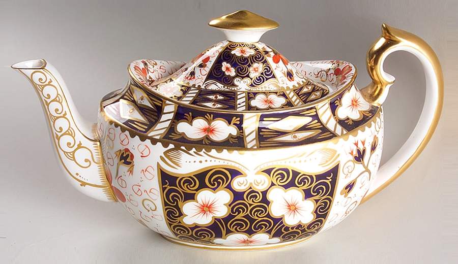 Traditional Imari Small Teapot & Lid by Royal Crown Derby-1