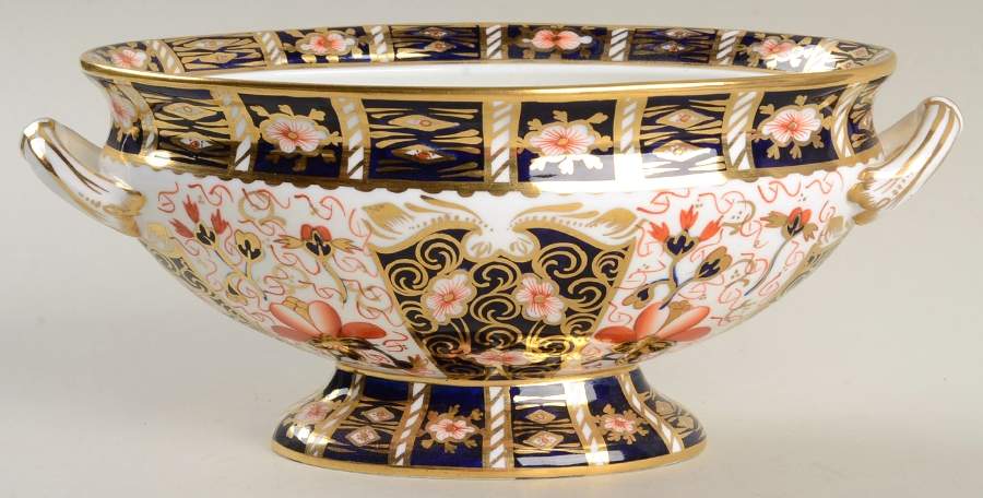 Traditional Imari Sauce Boat No Lid by Royal Crown Derby-1