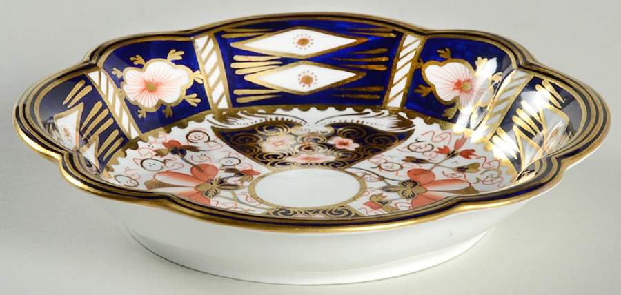 Traditional Imari 6" Sweet Meat Dish by Royal Crown Derby-1