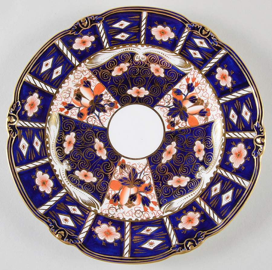 Traditional Imari Luncheon Plate by Royal Crown Derby-1