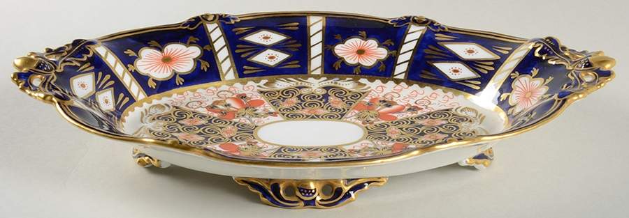 Traditional Imari Oval Dessert Dish by Royal Crown Derby-1