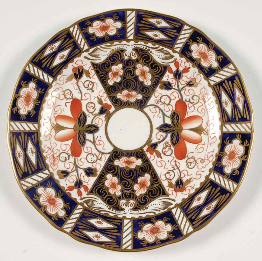 Traditional Imari Dessert/Pie Plate by Royal Crown Derby-1