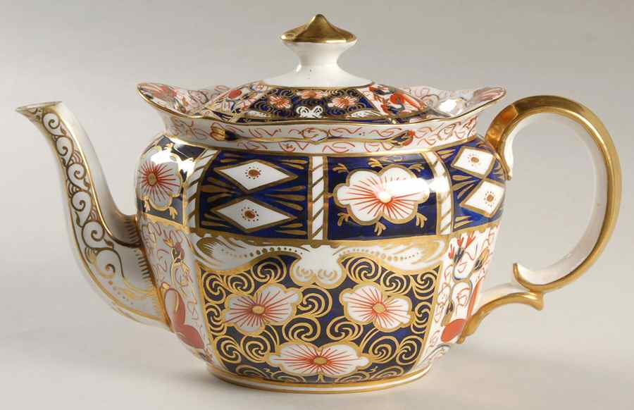 Traditional Imari Small Teapot & Lid by Royal Crown Derby-1