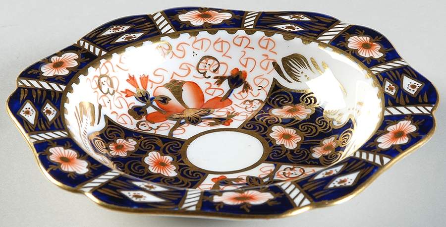 Traditional Imari 4" Ashtray by Royal Crown Derby-1
