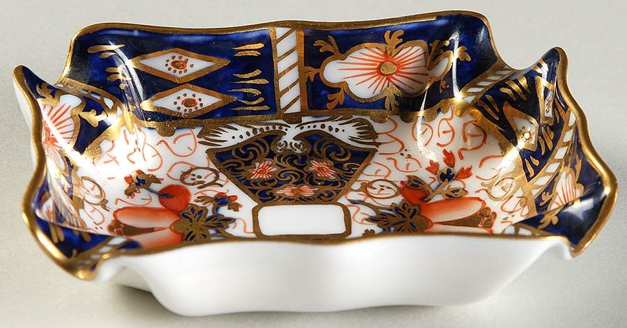 Traditional Imari 3" Ashtray by Royal Crown Derby-1