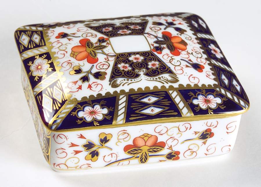 Traditional Imari Cigarette Box & Lid by Royal Crown Derby-1
