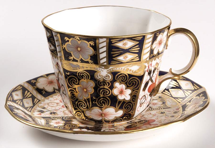 Traditional Imari Breakfast Cup & Saucer Set by Royal Crown Derby-1