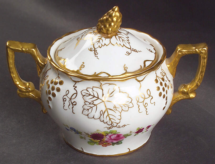 Vine Garnett Center Sugar Bowl & Lid by Royal Crown Derby-1