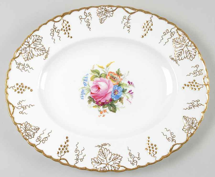 Vine Garnett Center 13" Oval Serving Platter by Royal Crown Derby-1